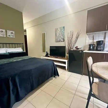 Apartamento Eleni's Near The Airport *